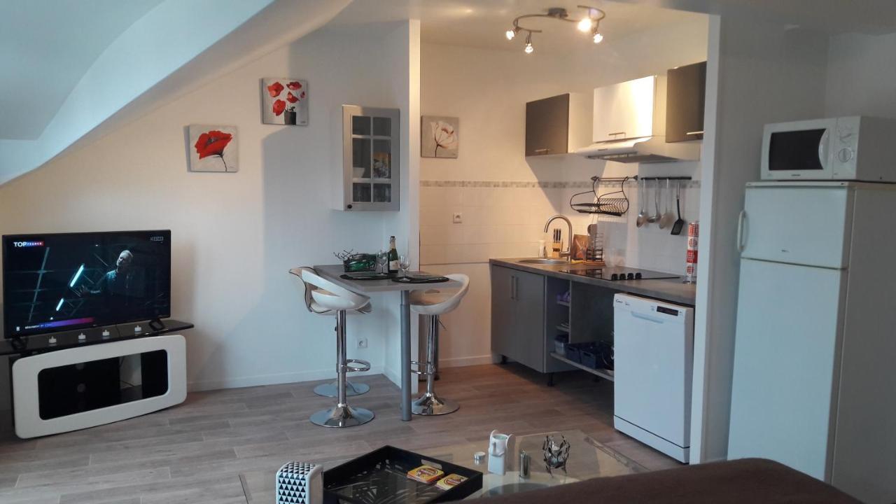 Le Parmentier Lägenhet Compiègne Exteriör bild